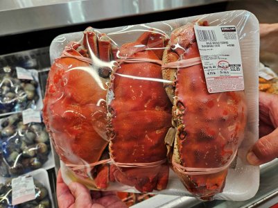 Cooked Crabs $6.99 us a lb .jpg